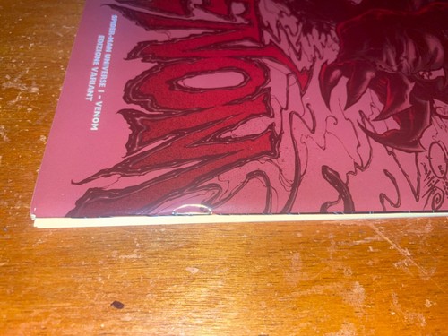Marvel Venom #1 Quesada Italian Edizione Foil Variant Panini - Picture 9 of 13