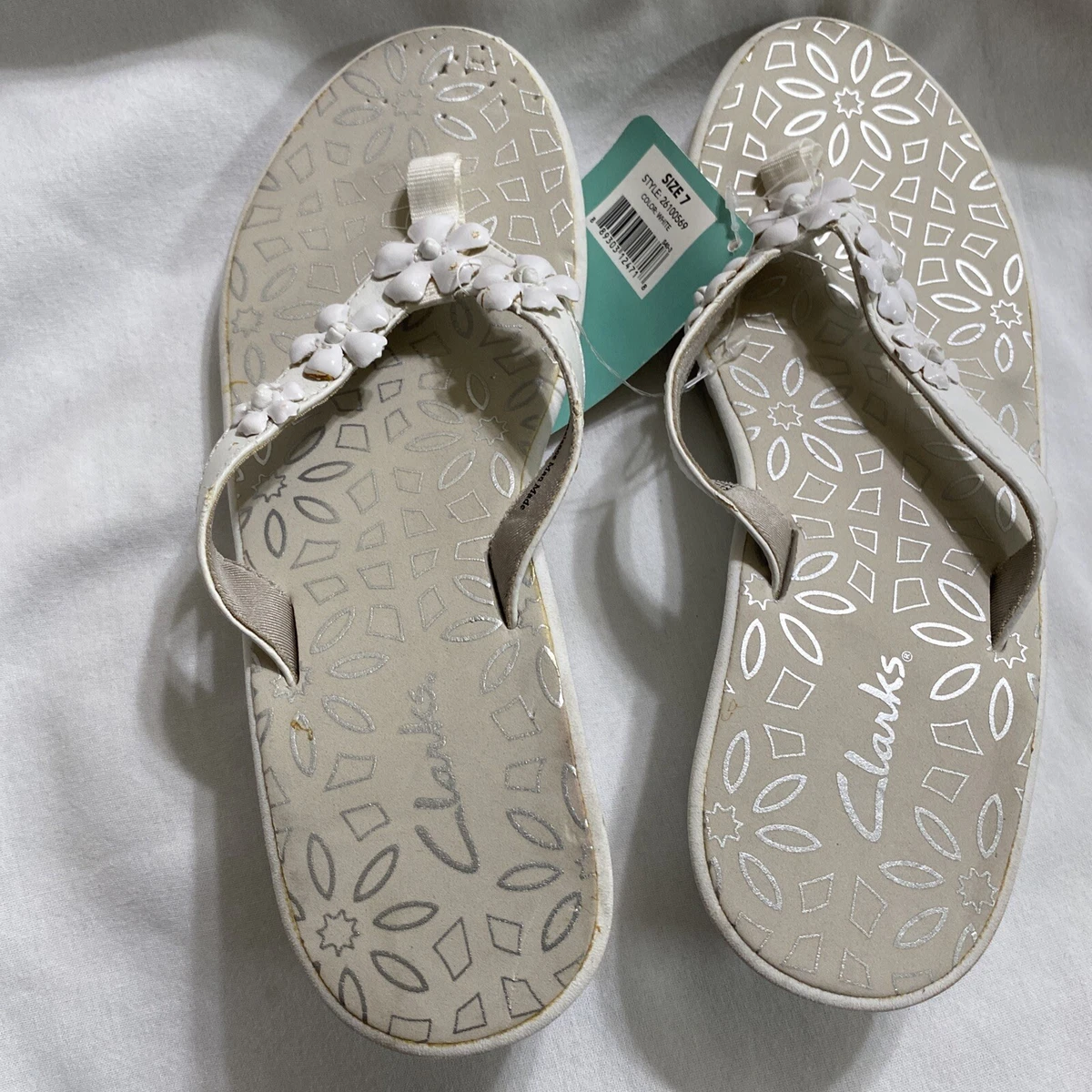 Clark s Womens White Floral Slip On Wedge Heel Thong Sandals Shoes