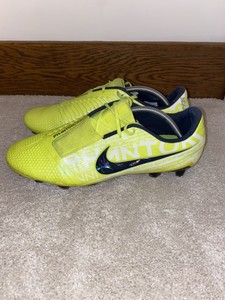 nike phantom venom size 9
