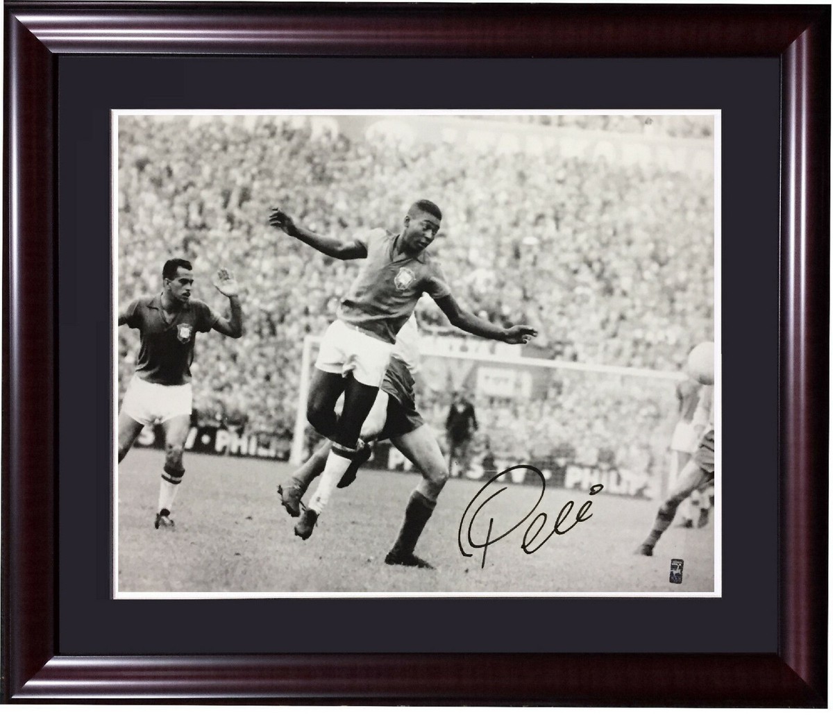 Signed Pelé Photo (framed With Coa