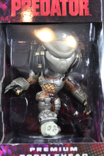 Predator Premium Bobble Head Bobblehead Figure Geek Fuel Exclusive NEW - Picture 6 of 6
