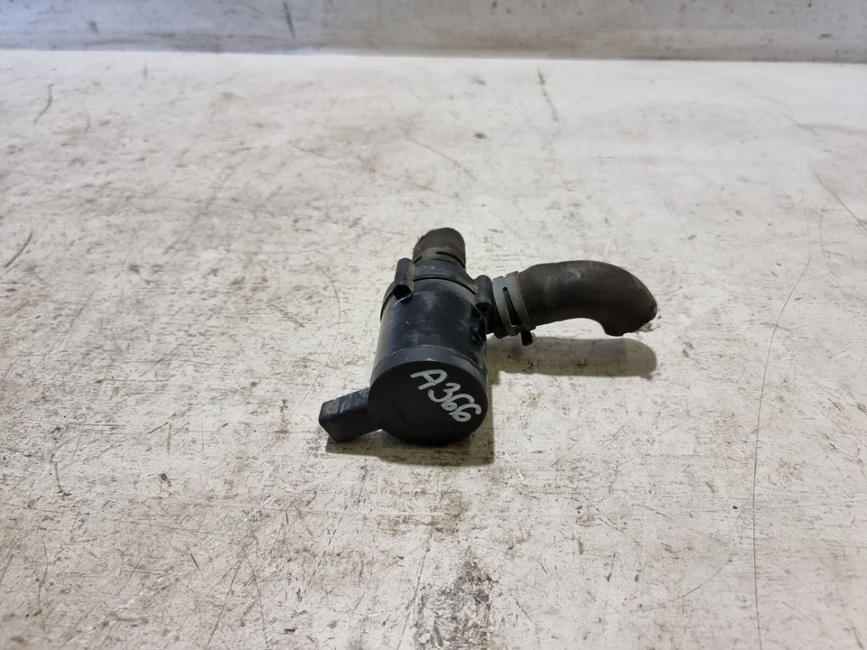 Audi A3 Auxiliary Coolant Water Pump 1.4 TFSI Petrol 2012 8P Facelift 1K0965561F - Image 2 of 4