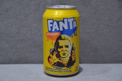 US 355ml VOLL Soda Dose Fanta Pineapple Michael Myers Halloween II 2025 Brandneu