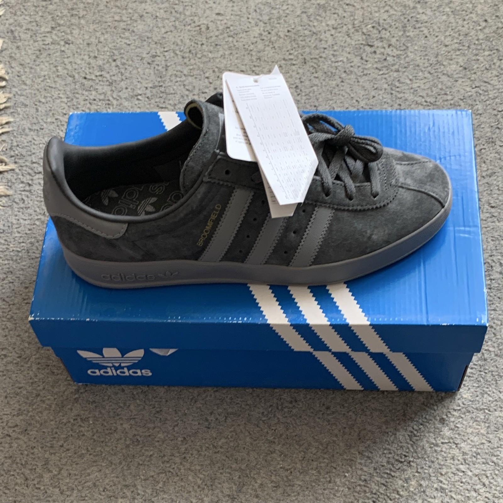 adidas Originals Broomfield Grey Low Top Trainers UK 8 US 8.5 EU 42 EE5712 image 3