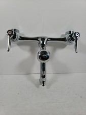 Grifo de servicio de puente montado en la pared estándar americano con soporte superior, leer descripción.