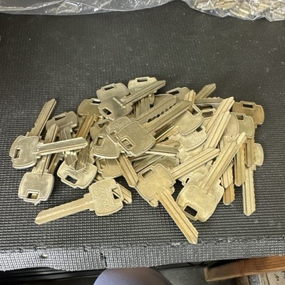 Falcon ''N'' Keyway Zero-Bitted Key   SFIC Locksmith Space & Depth Setup Tool