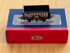 OO Bachmann  Collectors Club MIB 27-2012K Gloucester wagon works 7 plank wagon