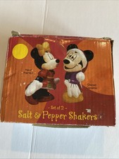 Holiday Themed Mickey & Minnie Mouse Salt & Pepper Shakers. NOS