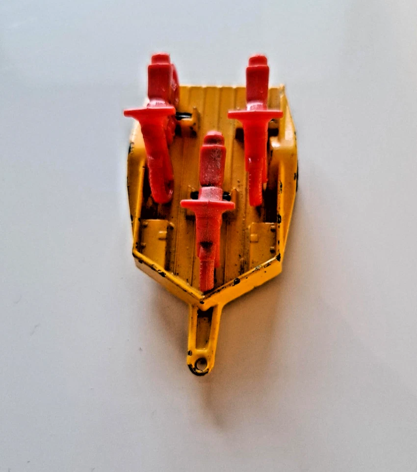 Matchbox Two-Pack 21 & 31  Motorcycle Trailer gelb rote Bikes  - Bild 2 von 4