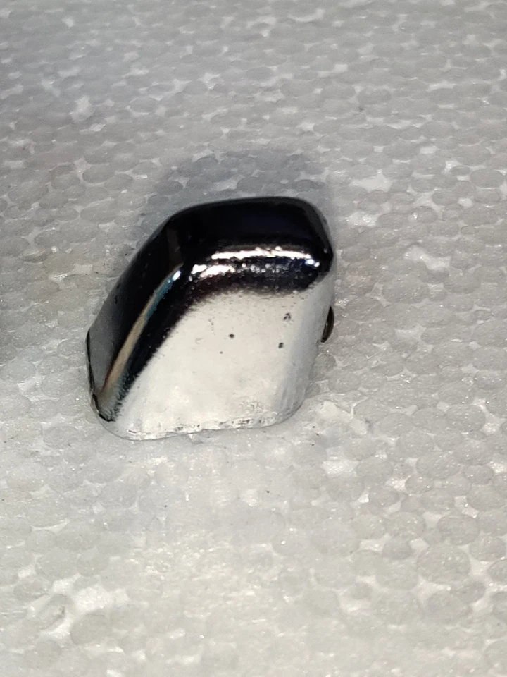 Chevrolet Corvette 1968 1969 asiento trasero liberación botón perilla 7661259 gm nuevo de lote Foto 2 de 4