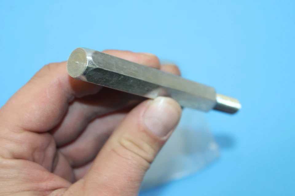 Barra de reposapiés trasero 1 1967 YDS5 156-27431-00 NUEVO EN STOCK Yamaha OEM Foto 3 de 4