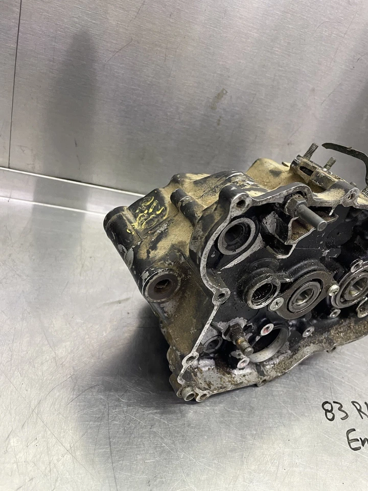 83 Suzuki RM 80 чехлов левый правый картер 18300-20842 1983 - Изображение 3 из 4