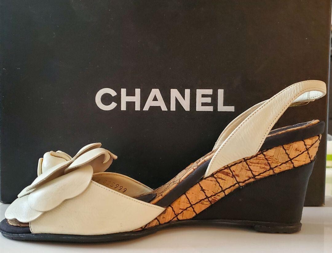 靴 CHANEL Camellia Coco Mark Clog Sandals CHANEL Camellia COCO Mark Rubber Thong Beach Sandals 36