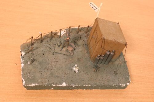 Vintage 1:32 / 1:35? WW2 Diorama Figures US Army First Aid Hut Tool Shed Layout - Picture 3 of 23