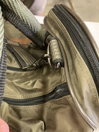 Atlantic Carry-on Travel Overnight Duffle Bag Luggage Tote Green w/Shldr Strap - Picture 15 of 16