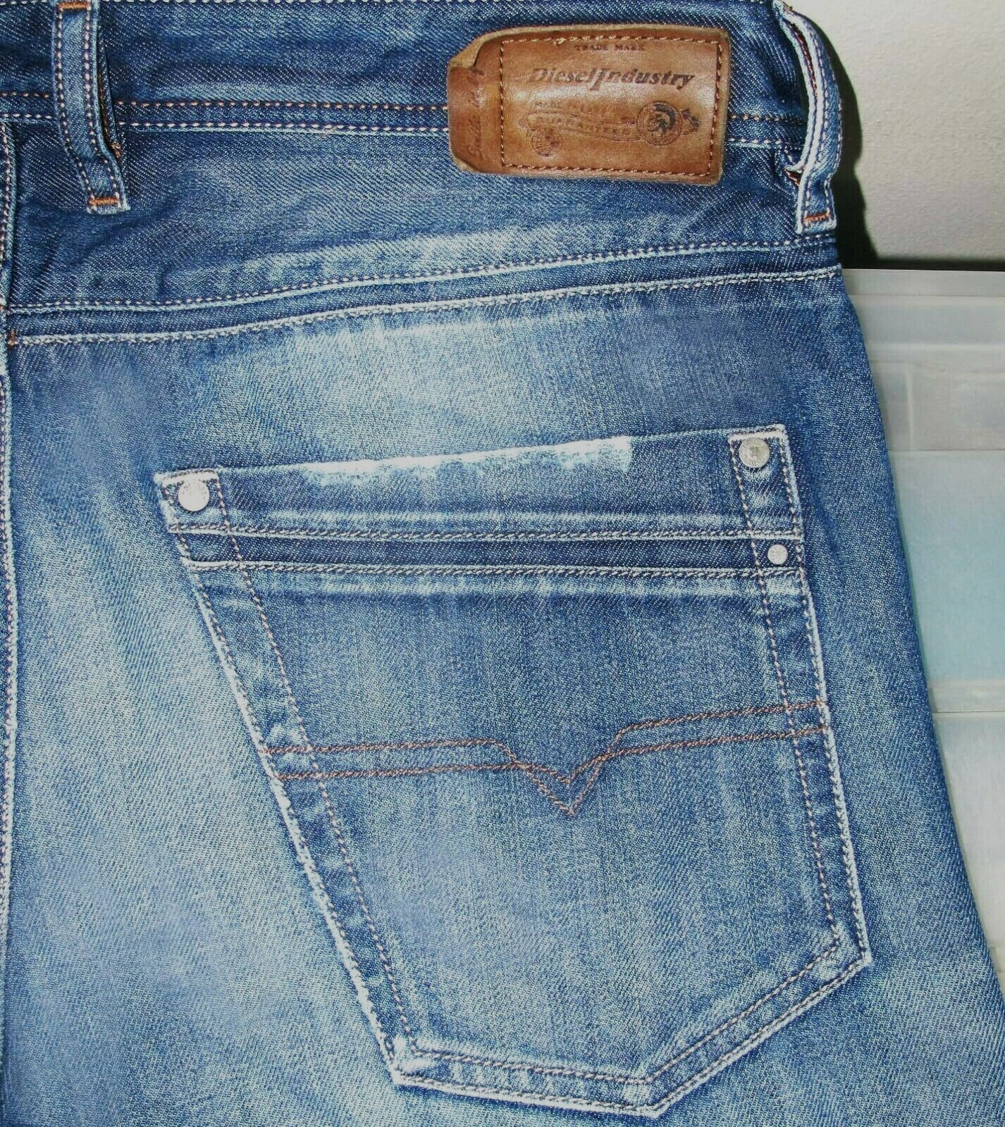 *HOT AUTHENTIC Men's DIESEL KRAYVER 840J Slim CARROT DISTRESS Denim