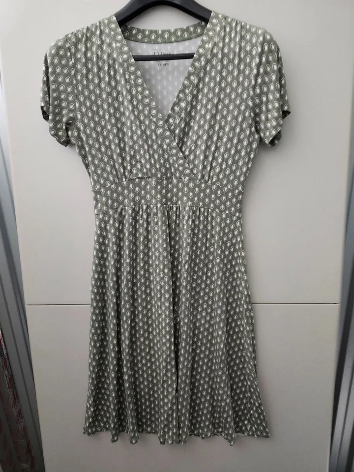 L.L. Bean Dress Womens XS Green Midi Flare Short Sleeve Empire Polka Dot Stretch - Image 2 of 4