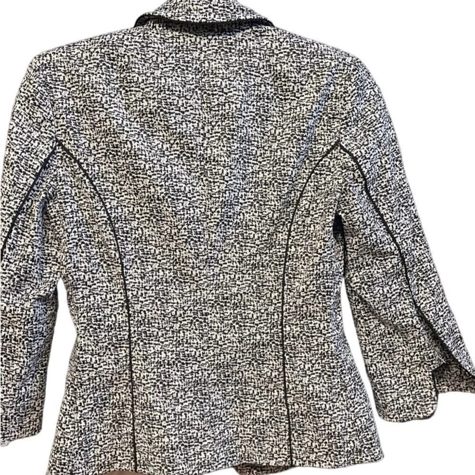 Etcetera black & white print short cropped jacket fully lined sz 2 front pockets - Image 2 of 4
