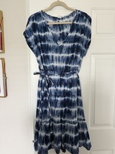 Gap Tie Dye Dress Womens Medium Blue V Neck Tie Waist Belted Horizontal Strips