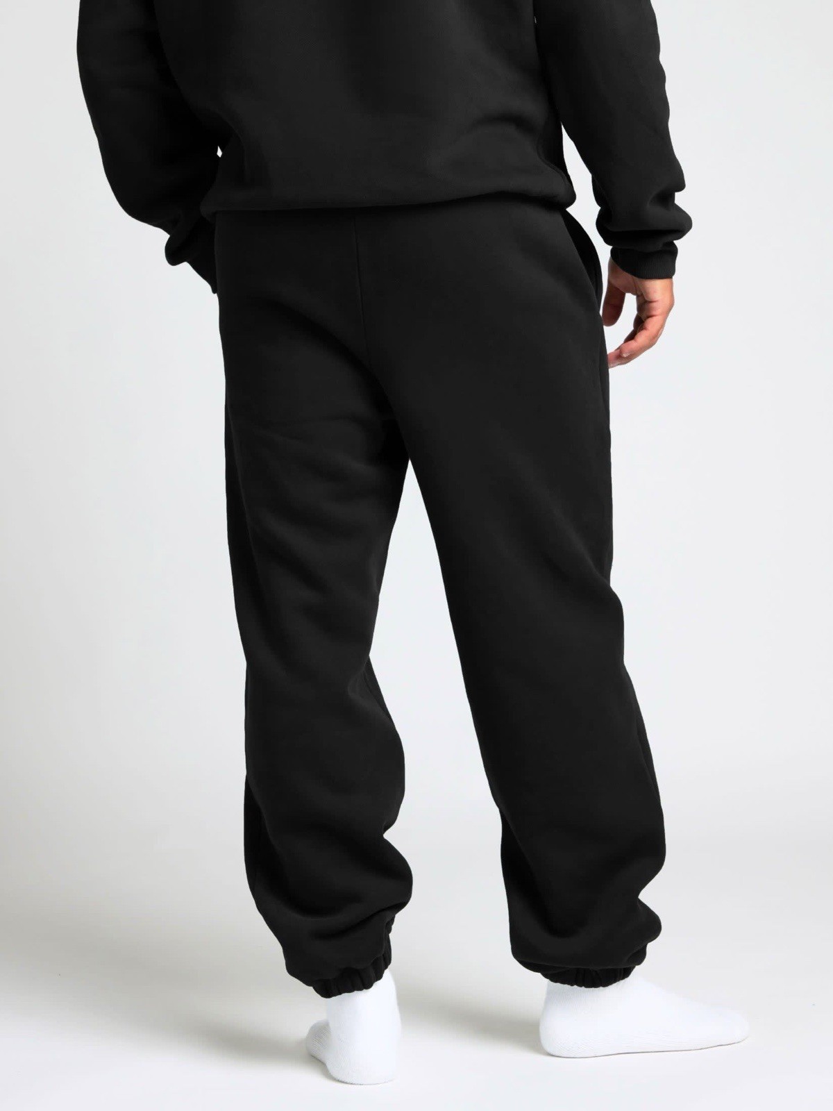 COMFRT Signature Sweatpants in Onyx Black - Size Medium
