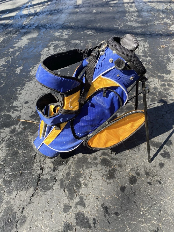 Juego de golf Linksman Junior 4 piezas con bolsa/(26⁰4/515⁰drivers.9p,7hierros.Putter) Foto 2 de 4