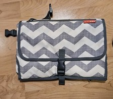 Skip Hop Diaper Changing Pad Cushion Station With Zip Pockets Fold Out Mat