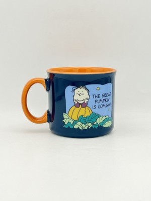 Peanuts ''The Great Pumkin Is Coming'' Snoopy Linus Charlie Brown 21 OZ XL Mug EUC