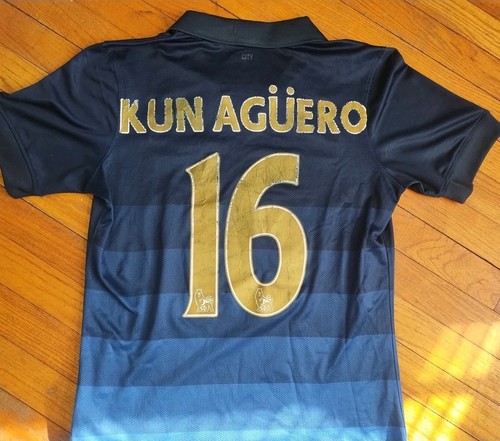 Manchester City Kun Sergio Aguero Away Kit Jersey 2014/15 Small *See Pics* - Picture 2 of 12