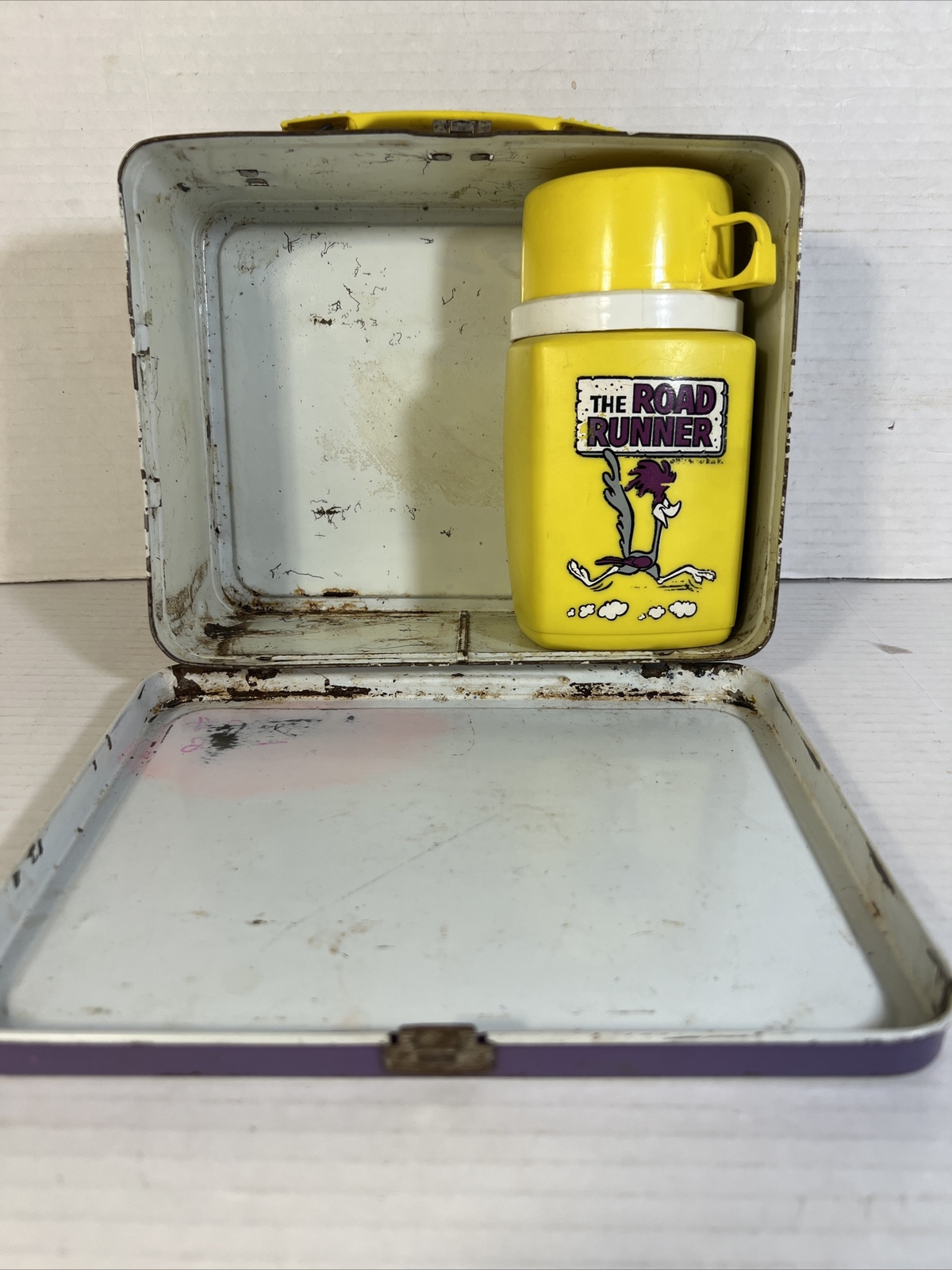 1970 Metal Road Runner Lunchbox Matching Yellow Thermos Lunch Box
