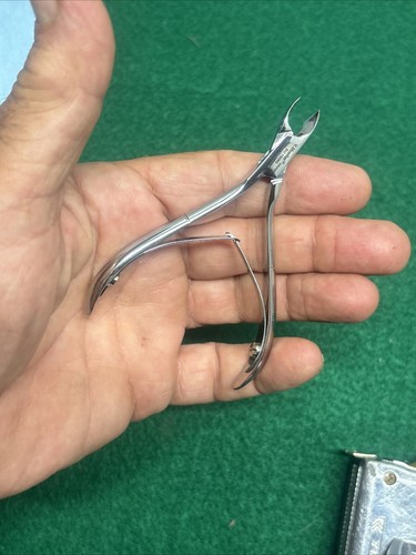 V. Mueller SU 15085 Cuticle Nipper, Convex 4 inch German Stainless OR Grade - Picture 12 of 12