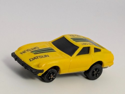 Vintage 1980s Kidco Datsun 280-ZX Yellow Burnin' Key Car 5 Dot Wheel Variation - Picture 4 of 6