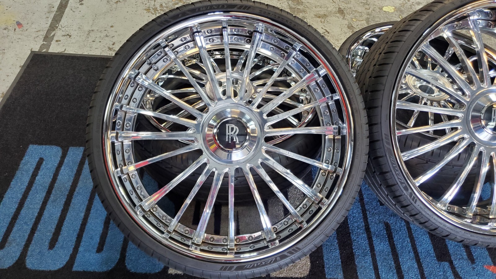 26" Savini SV-61 XLT Polished Chrome Wheels RIMS 26x10 Rolls Royce  295/25R26