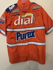 ￼ Vintage Nascar Crew Shirt Dial Purex Goodyear Armour Can Meats Red Roof Inns