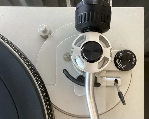 Technics Model SL-B2 -BIG PRICE REDUCTION-Vinyl Record Player