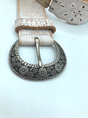 Fossil Belt Genuine Leather Gold Silver White Boho Western Sz L NWOT Unique Gift Fossil Women Leather Belt Boho White Gold Silver Link Flower  main image 3