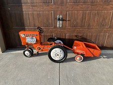 VINTAGE METAL MURRY TRAC 2 TON PEDAL CAR WITH DUMP TRAC TRAILER