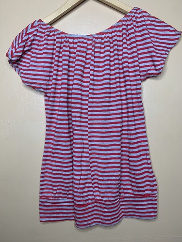 Fame For Fifteen Women's Sz Medium Blouse Scoop Neck Red Gray Strip Short Sleeve - Picture 14 of 15