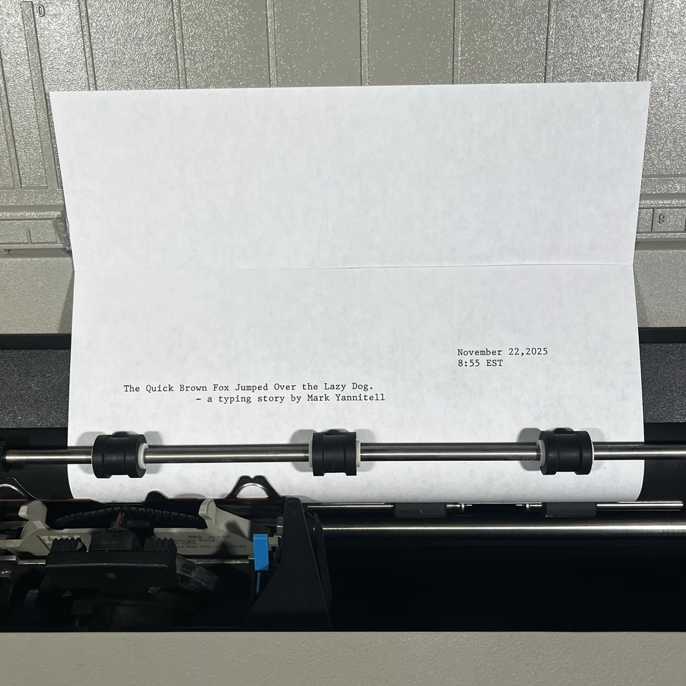 IBM Wheelwriter 6 Series II Electric Typewriter 6784 W/Instructions And Ribbon - Image 2 of 3