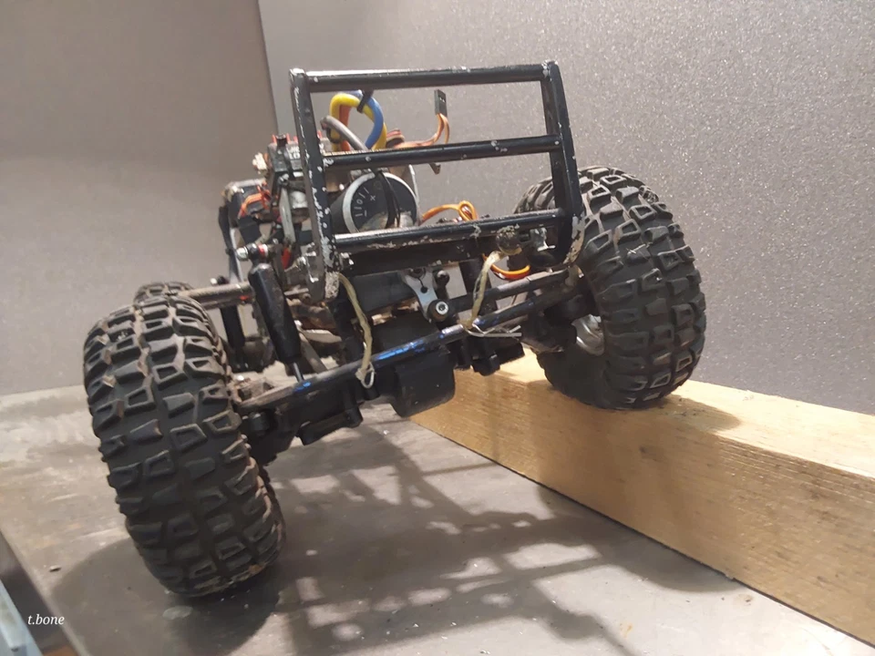 RC CRAWLER Teilweise Eigenbau 1:10 4WD 4X4 - Bild 4 von 4