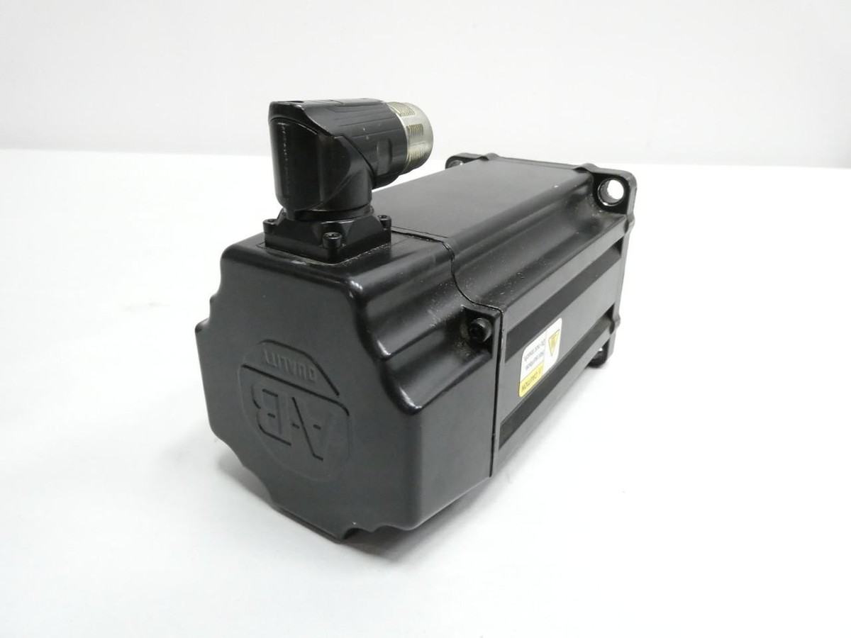 Allen Bradley VPL-B1153F-PK12AA Servo Motor 3ph 3.08hp Allen Bradley VPL-B1153F-PK12AA Servo Motor 3ph 3.08hp
