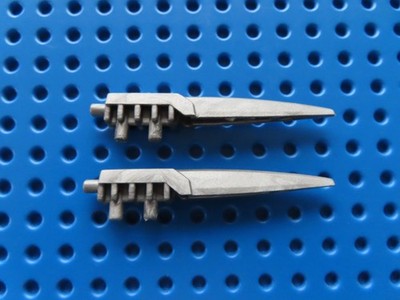 LEGO 2 x Hero Factory Waffen Blade lang 92218 matt silber 2233 70720 70724 70722