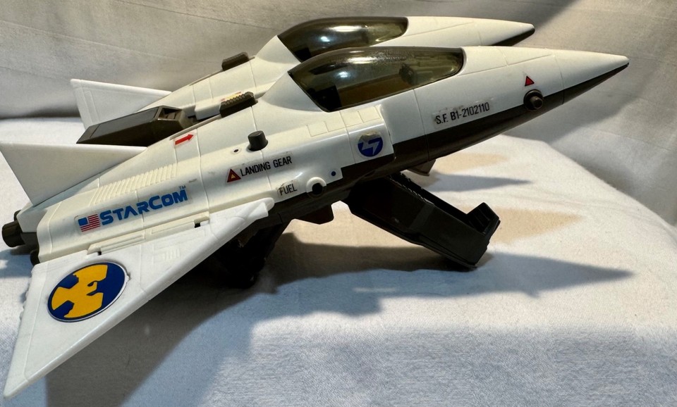 StarCom SF/B Starhawk Strategic Fighter Bomber w/ Lt. Jeff Carrier ...