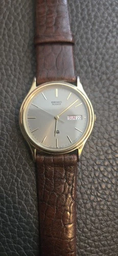 Vintage Seiko Quartz SQ Day Date Gold Tone  WR Mens Watch 5H23-7B09-New Battery