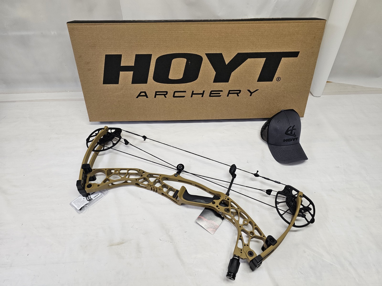 Hoyt AX-2 29 65 - 75lbs/25" - 30"/Bourbon