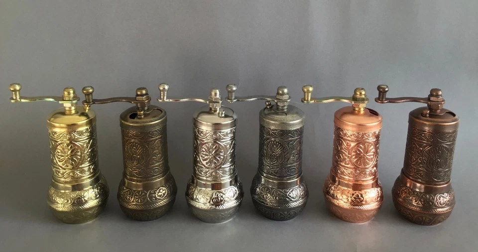 Traditional Turkish Pepper Grinder, Small Vintage Look Mill, 6 Colour Options - Image 3 of 4