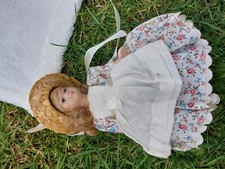 ANTICA BAMBOLA VINTAGE MIGNON IN PORCELLANA ALTA 14 CM.