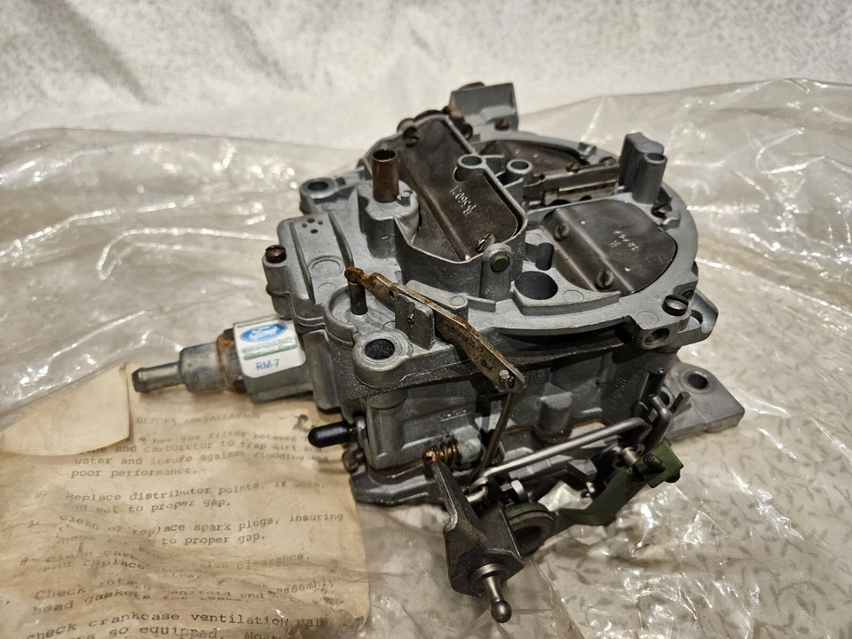 Mustang 429CJ Rochester Quadrajet 7040286 DTD 2680 1971 carburador Foto 3 de 4