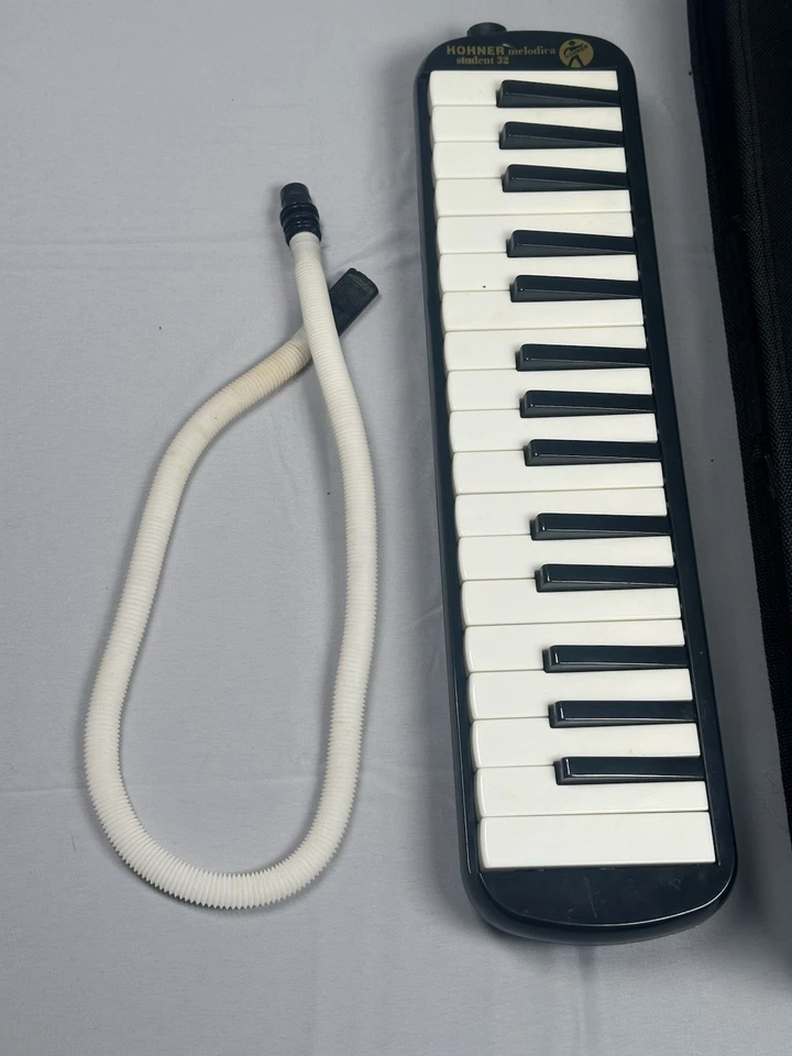 Teclado de piano de 32 teclas Hohner Melodica Student instrumento de viento con estuche Foto 4 de 4