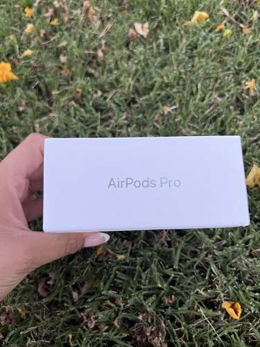 AirPods Pro 2nd Generation - Photo 4 sur 4