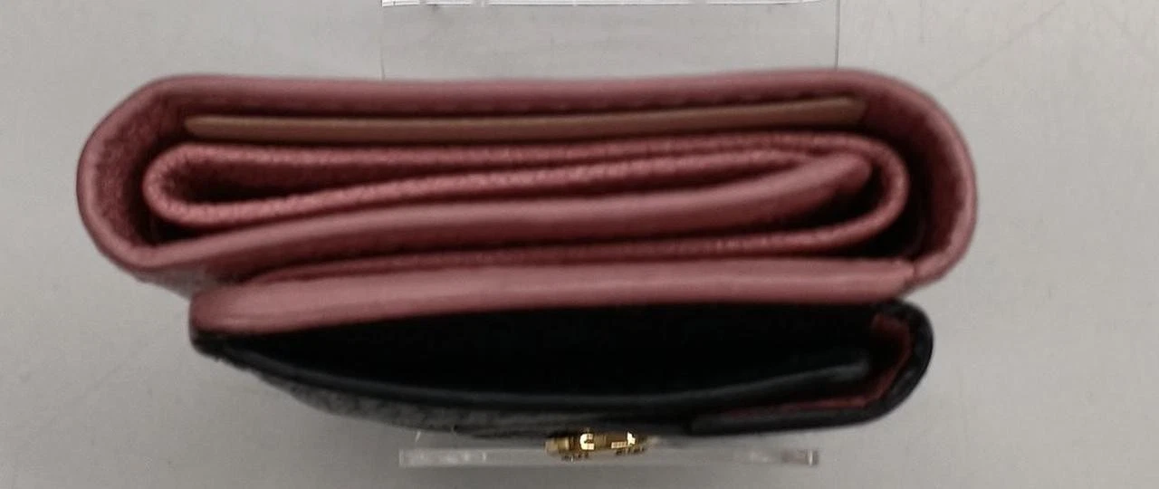 MIU MIU Portafoglio rosa triplo 3 9 pollici